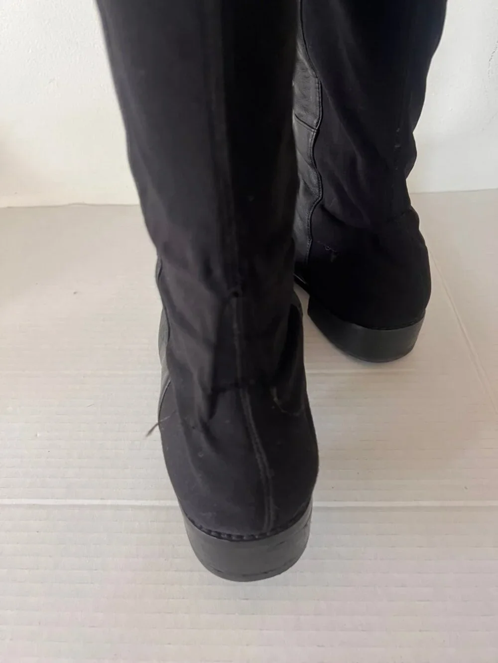 USED STUART WEITZMAN 50/50 OVER THE KNEE BOOTS SIZE 8.5